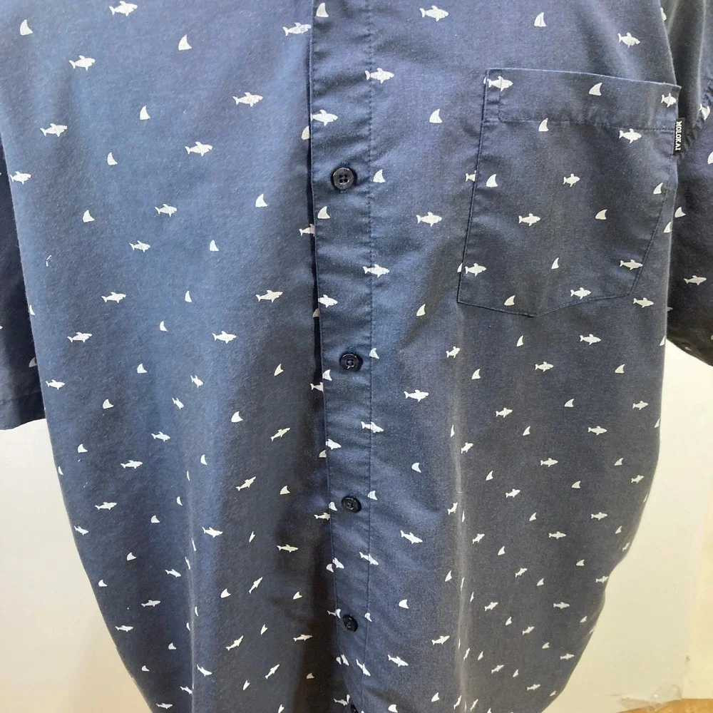 MOLOKAI SURF Men's 3XL Navy Blue Shark‎ Sailboat Short Sleeve Button Down Shirt
